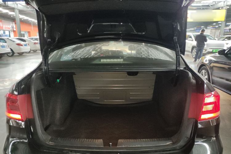 Used Volkswagen Santana 2015 1.6L Automatic Comfort Edition