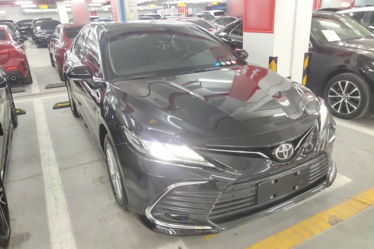 Used Toyota Camry 2021 2.0G Luxury Edition
