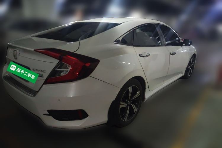 Used Honda Civic 2016 220TURBO CVT Prestige Edition
