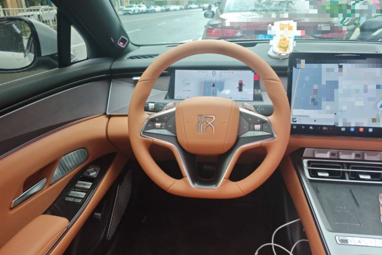 Used BYD Han L 2025 EV 701 km LiDAR Flagship Edition Steering Wheel