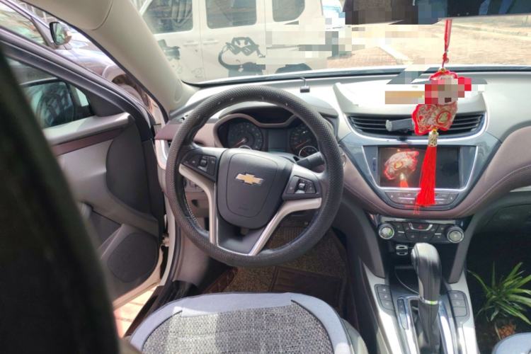 Used Chevrolet Malibu 2017 1.5T Automatic Luxury Edition Steering Wheel