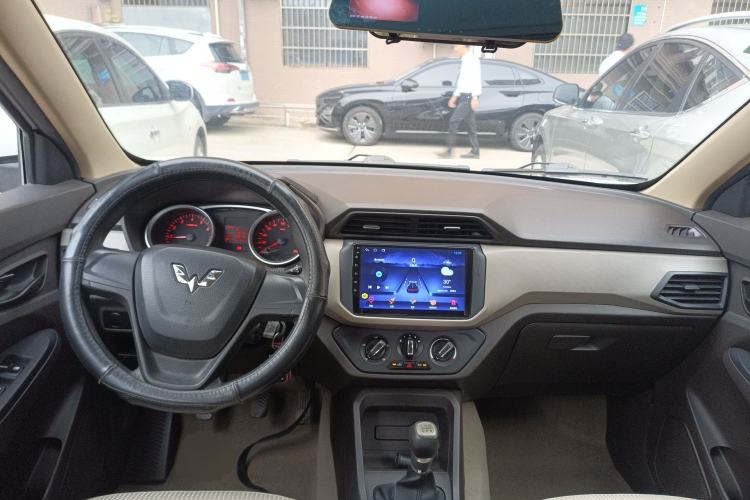 Used Wuling Hongguang 2018 1.5L S Standard Version L2B
