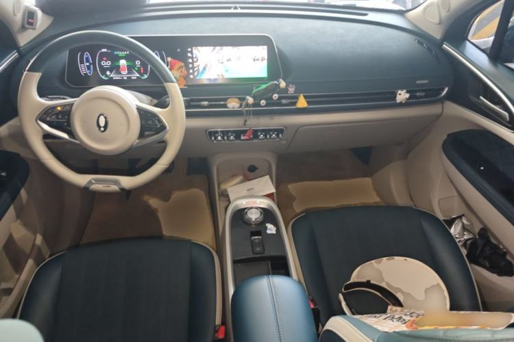 Used ORA Good Cat 2021 400km Standard Range Athena Edition Lithium Iron Phosphate Center Console