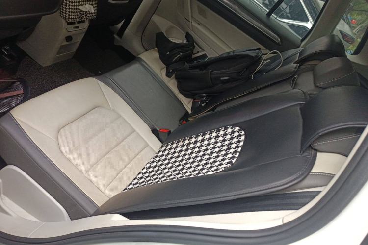 Used Volkswagen Golf Sportsvan 2016 230TSI Automatic Luxury Version
