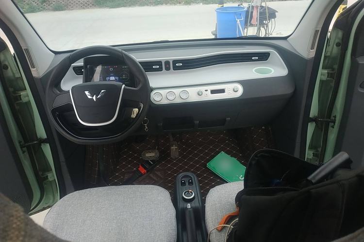 Used Wuling Hongguang MINIEV 2021 Macaron Fashion Model Lithium Iron Phosphate