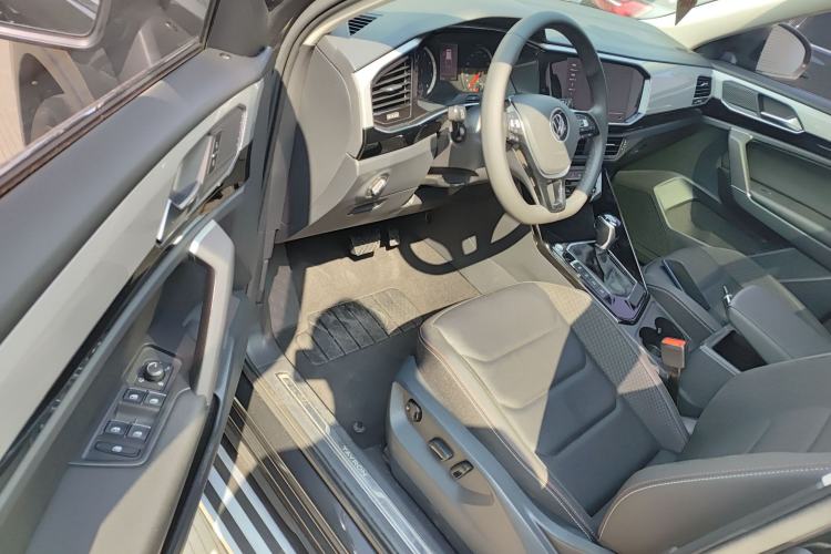 Used Volkswagen Tayron 2020 330TSI Two-Wheel Drive Luxury Smart Connectivity Version Driver Seat