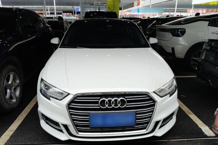 Used Audi A3 2019 Limousine 35 TFSI Fashion Edition China V standard
