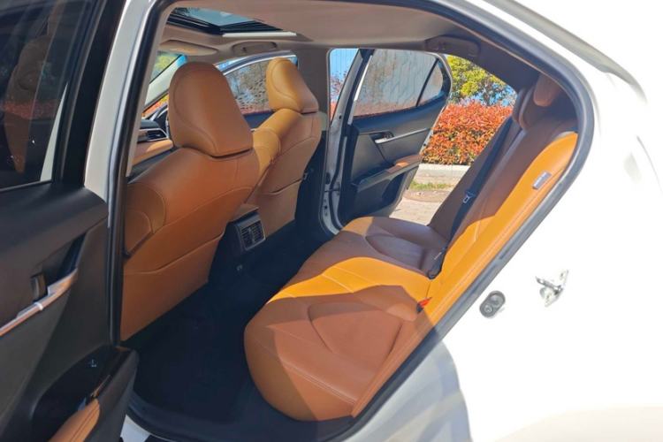 Used Toyota Camry 2019 Revised Version 2.0G Luxury Edition Interior 5