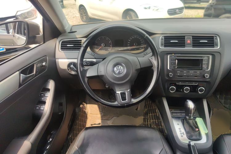 Used Volkswagen Sagitar 2014 Revised Version 1.6L Automatic Leading Edition Steering Wheel