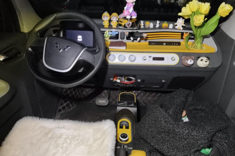 Used Wuling Hongguang MINIEV 2021 Macaron Fashion Model Lithium Iron Phosphate