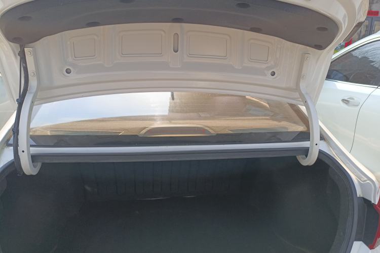 Used Hyundai Verna (new generation) 2016 1.4L Manual Cool Edition GLS Trunk