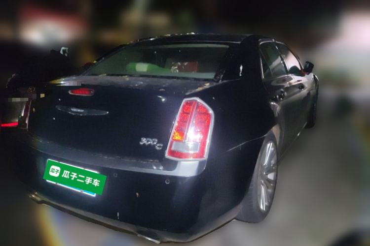 Used Chrysler 300C 2014 3.0L Excellence Edition Rear Right 45 Deg