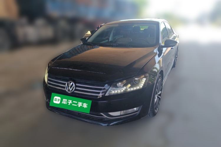 Ojetý Volkswagen Passat 2014 1.8TSI DSG Prestige Navigation Edition