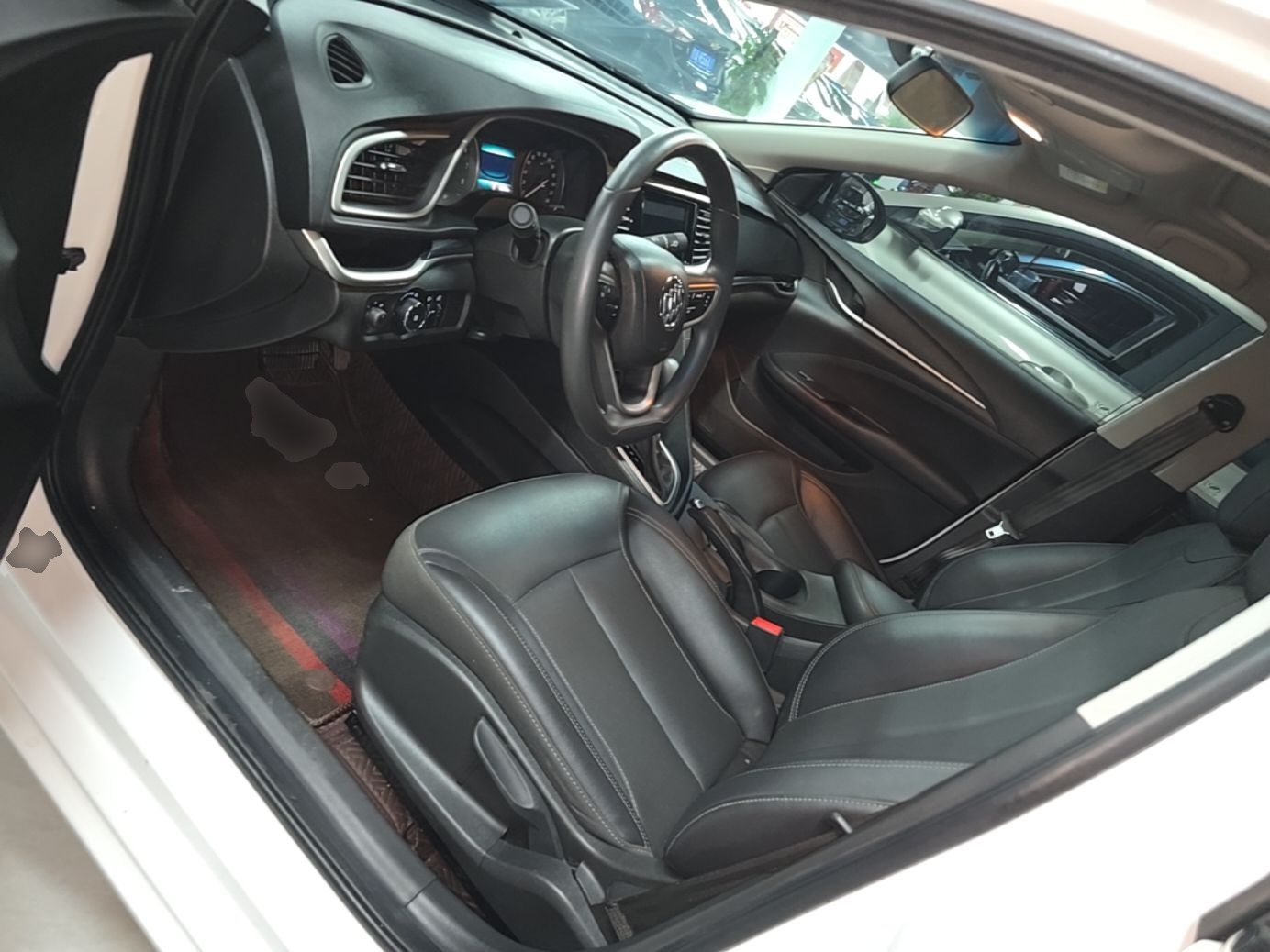 Vordere Reihe im Auto