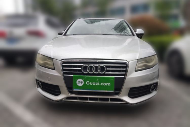 Used Audi A4L 2012 2.0 TFSI automatic Comfort trim level