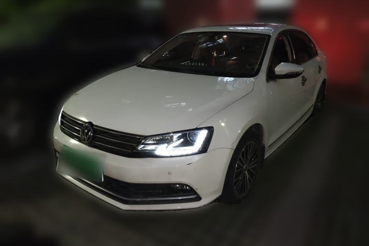 Used Volkswagen Sagitar 2017 230TSI Automatic Luxury Edition