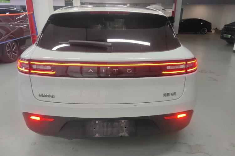 Used Hima AITO M5 2022 Range-Extended Rear-Drive Standard Version