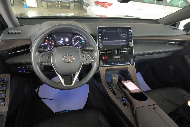 Used Toyota Avalon 2021 2.5L Luxury Edition Center Console