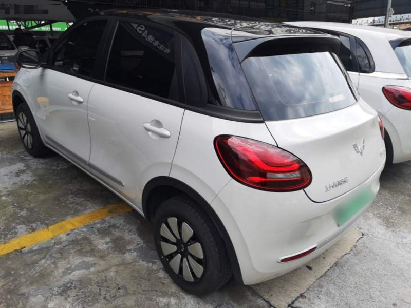 Used Wuling Bingo 2024 203km Light Edition — 4