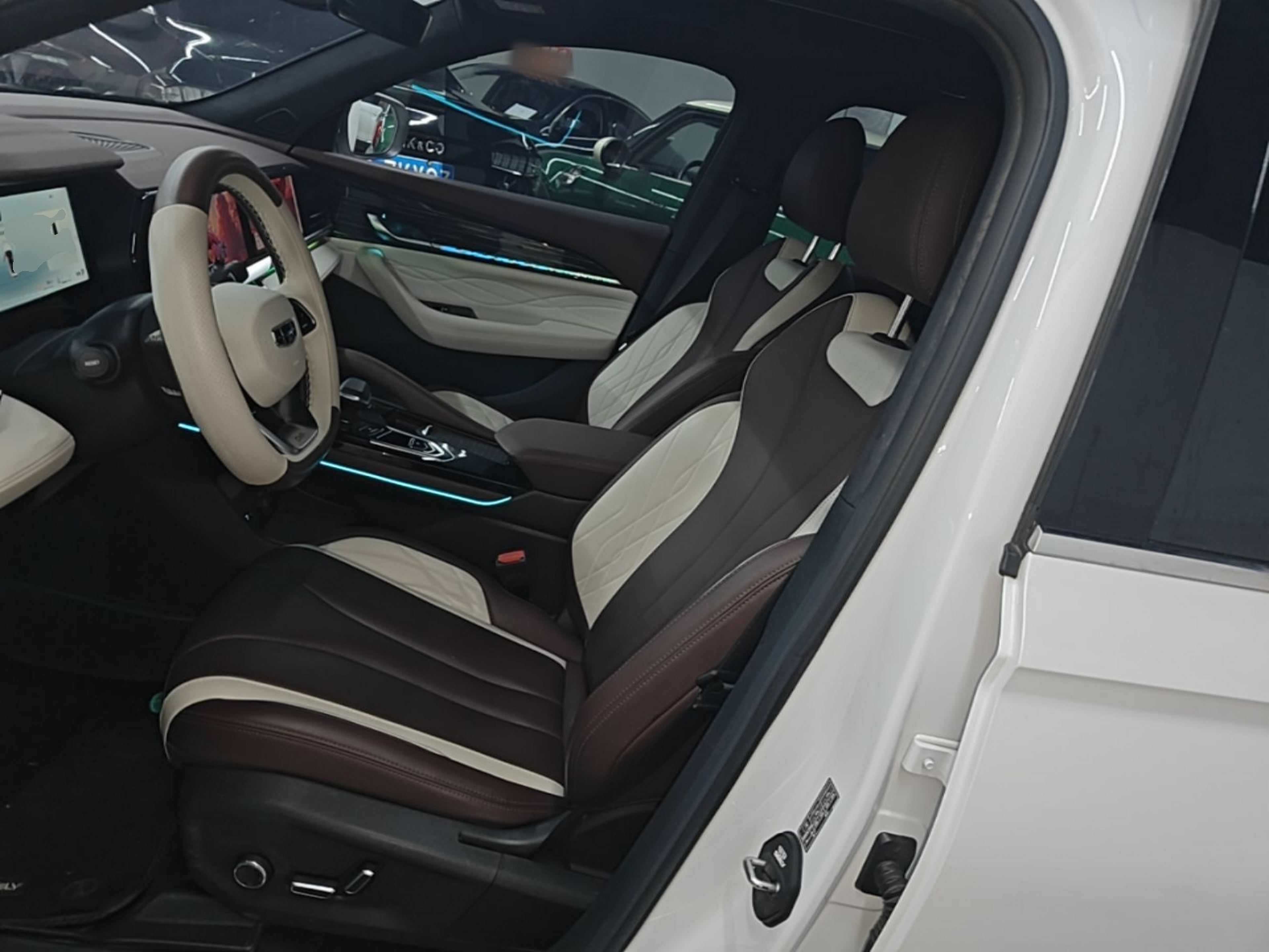 Vordere Reihe im Auto