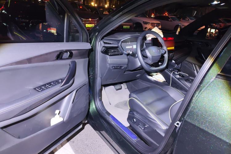 Used Lynk & Co 06 2023 Remix 1.5T Hero Driver Seat