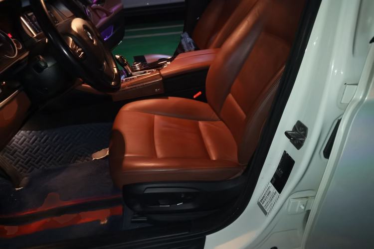 Used BMW 5 Series 2017 528Li Leading Model
