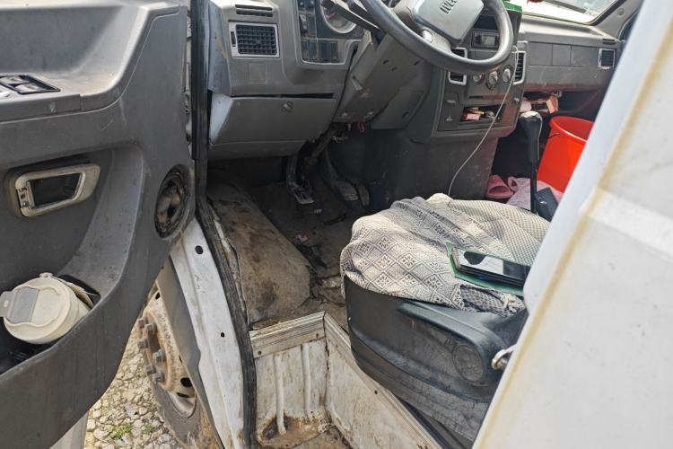 Used Iveco Daily 2014 2.5T-A35 NJ6485AC47Z4
