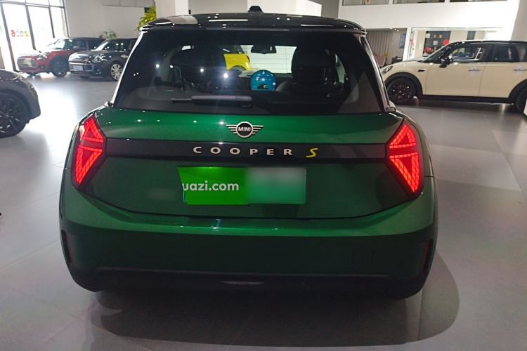 Used MINI Electric COOPER 2024 452km COOPER SE Artist
