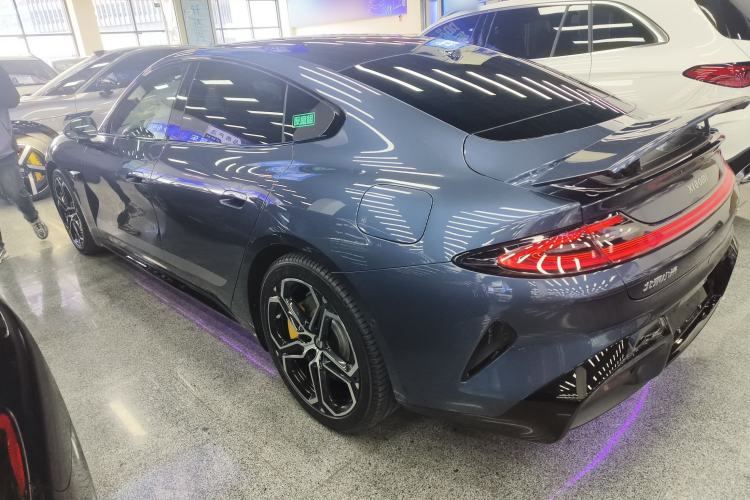 Used Xiaomi Auto SU7 2024 Four-Wheel Drive Ultra-Long Range Advanced Intelligent Driving Max Edition