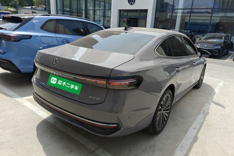 Used Volkswagen Passat 2025 Pro 380TSI Dragon Supreme Edition