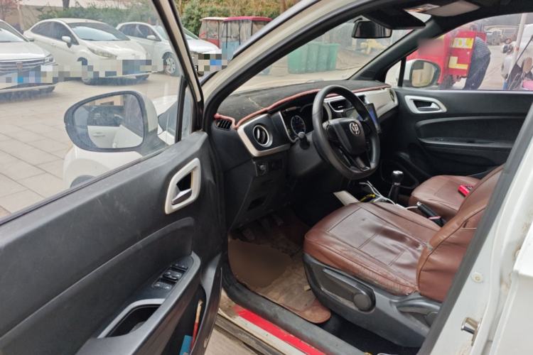 Used Brilliance V3 2015 1.5L Manual Comfort Model