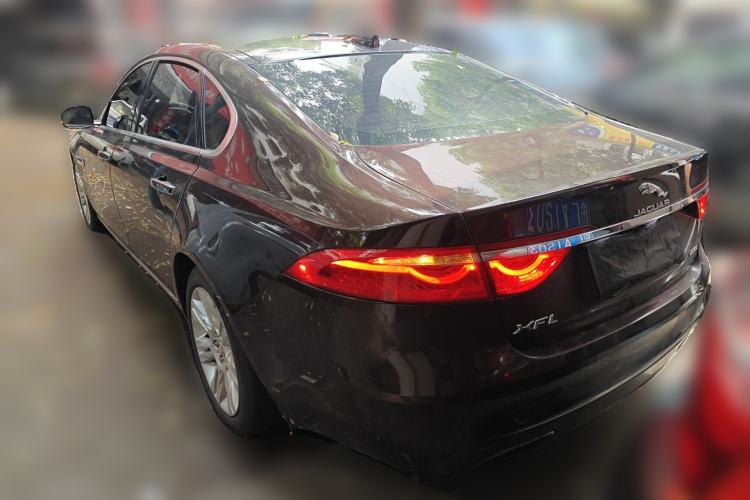 Used Jaguar XFL 2018 XFL 2.0T 250 PS Luxury Edition Rear Left 45 Deg