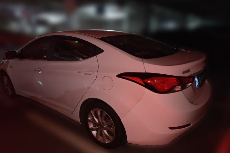 Used Hyundai Elantra (5th Generation / Langdong) 2016 1.6L Automatic Smart Version
