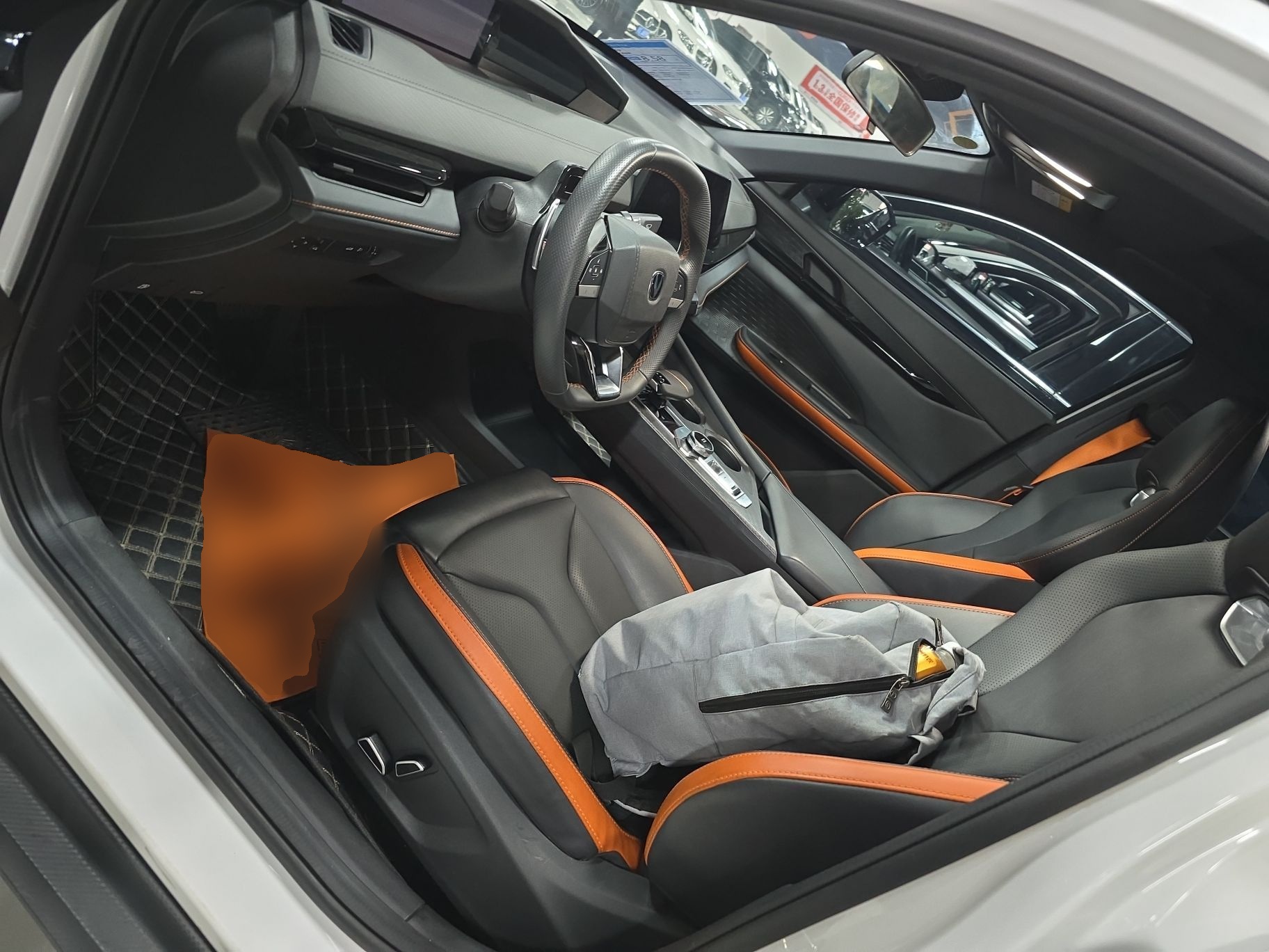 Переднее сиденье в автомобиле