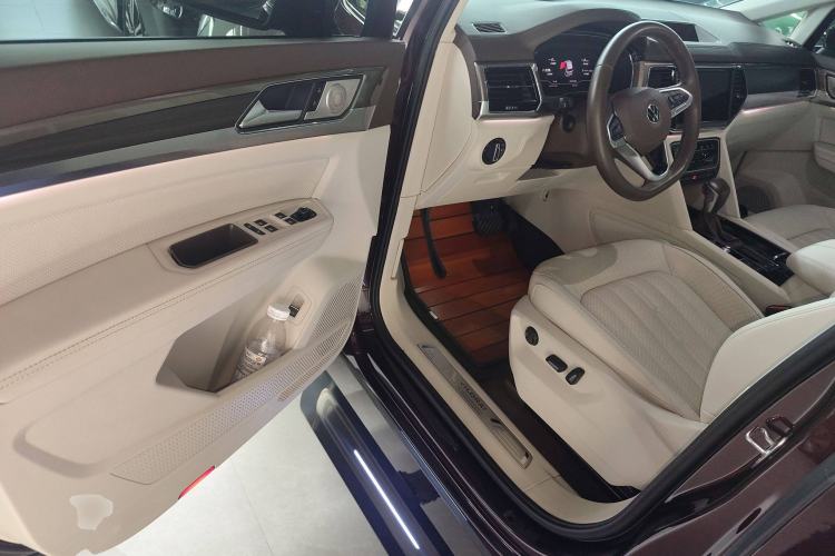 Used Volkswagen Viloran 2020 330TSI Luxury Edition