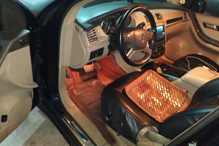 Used Mercedes-Benz R-Class 2014 R 400 4MATIC Business Model
