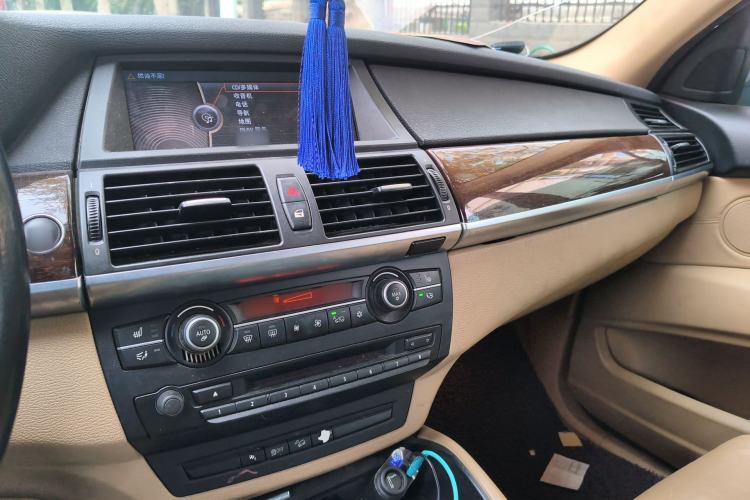 Used BMW X6 2011 xDrive35i U.S. specification
