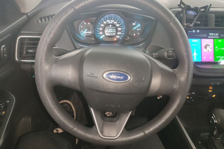 Used Ford Escort 2019 1.5L Automatic ZhiXiang Model Steering Wheel