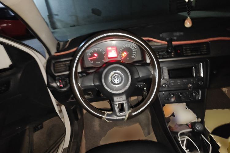 Used Volkswagen Santana 2013 1.4L Manual Comfort Edition Steering Wheel