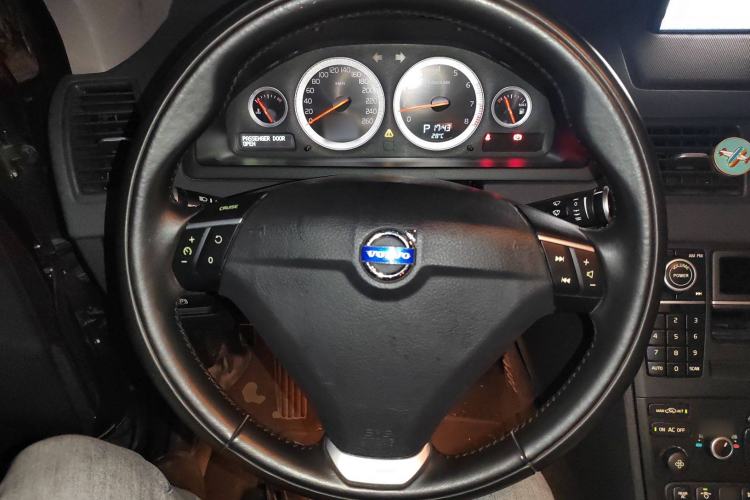 Used Volvo XC Classic 2014 T5 Luxury Edition
