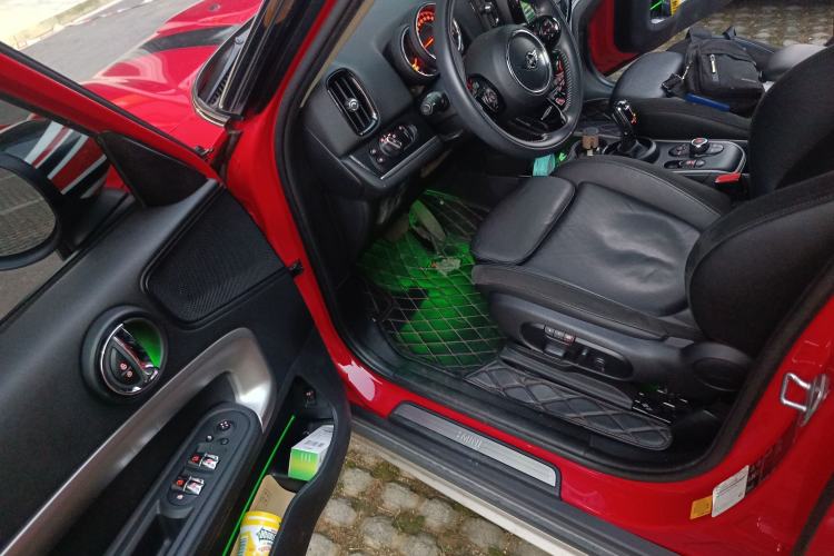 Used MINI Countryman 2018 1.5T COOPER ALL4 Artist Driver Seat