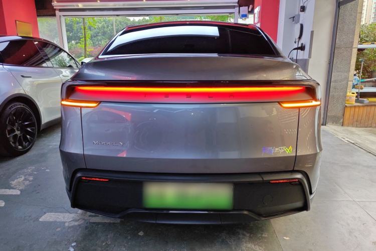 Used Tesla Model Y 2025 Rear-Wheel-Drive Version Rear