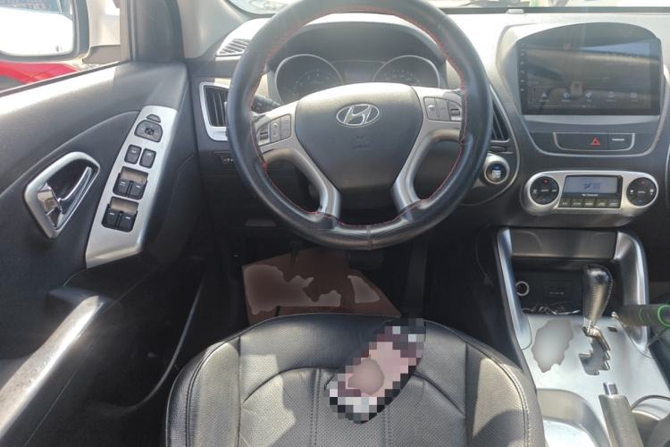 Used Hyundai ix35 2015 2.0L Automatic 2WD Smart Type China IV