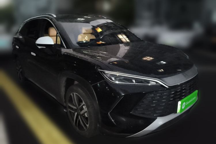 Used BYD Song L DM-i 2024 112 km Beyond Edition Front Right 45 Deg