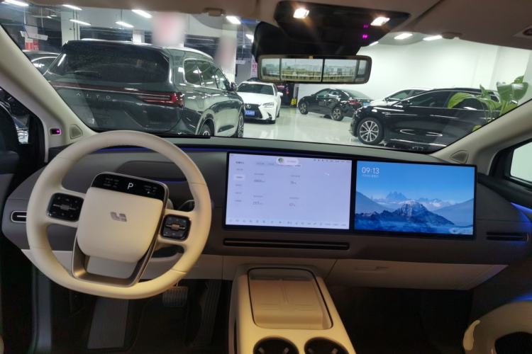 Used Li Auto Li Auto i8 2025 Model Standard Version