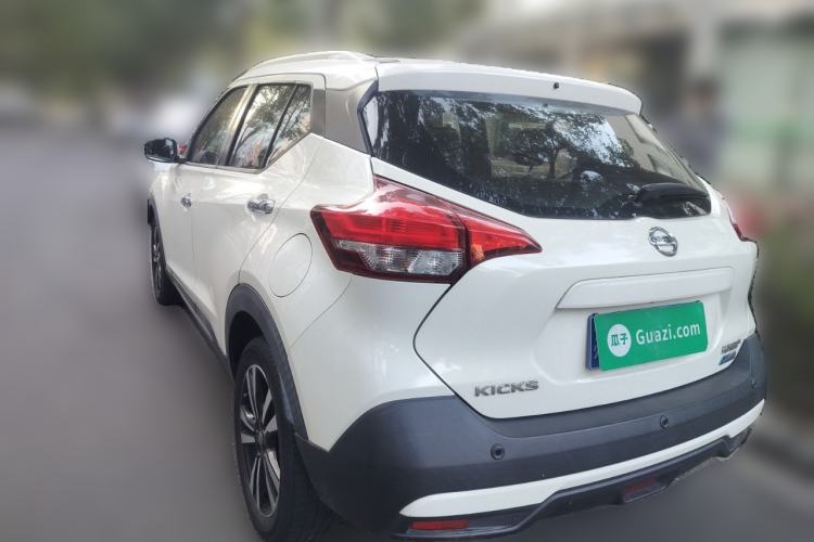 Used Nissan Kicks 2019 1.5L CVT Smart Connect Luxury Edition
