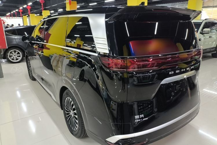 Used Denza D9 2022 DM-i 970 Four-Wheel Drive Prestige Model