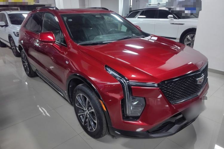 Used Cadillac XT4 2024 28T Four-Wheel Drive Luxury Version Front Right 45 Deg