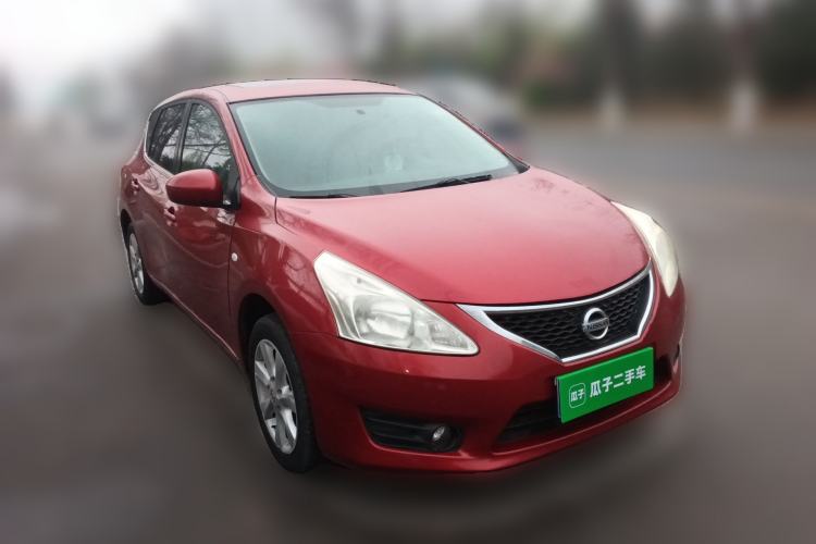 Used Nissan Tiida 2011 1.6L CVT Smart Version Front Right 45 Deg