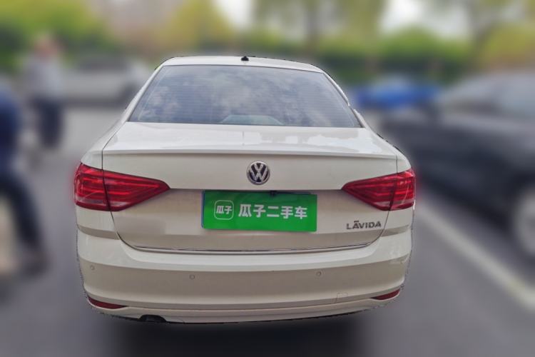 Used Volkswagen Lavida 2015 1.6L Automatic Comfort Edition